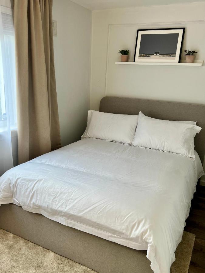 House With Garden And Parking 15 Min To City Center Edinburgh Bagian luar foto